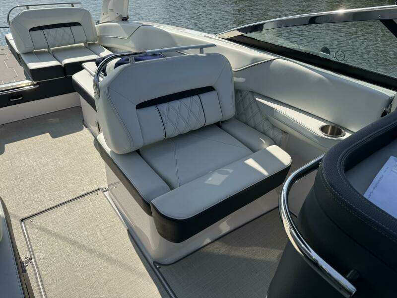 26ft Regal Yacht For Sale