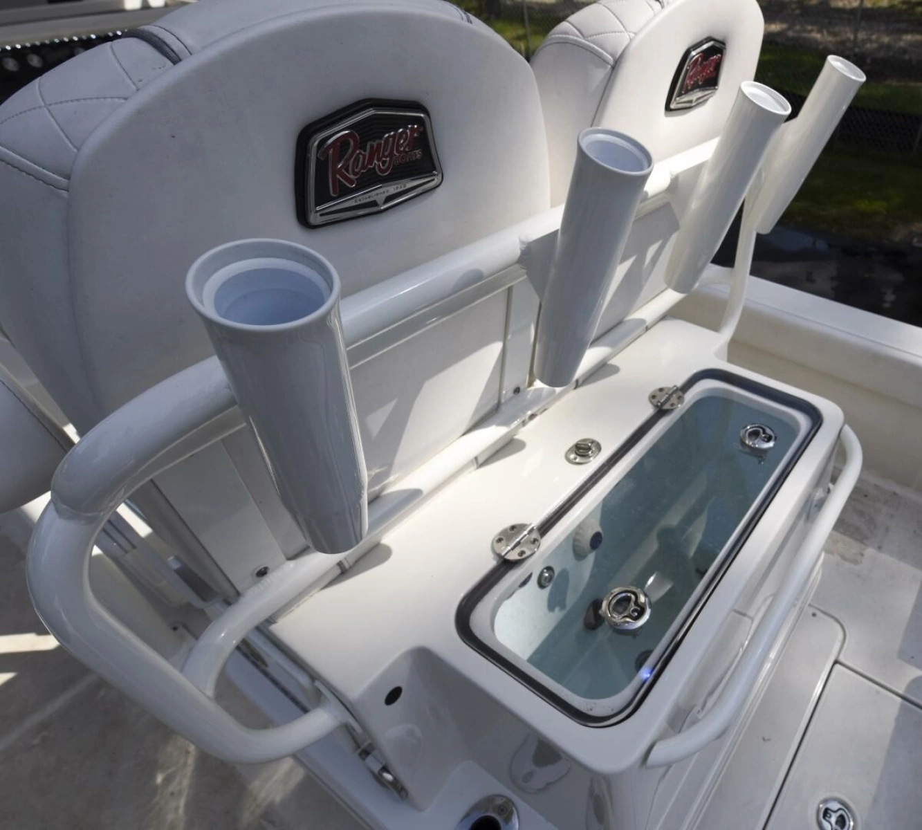 2022 Ranger 2360 Bay