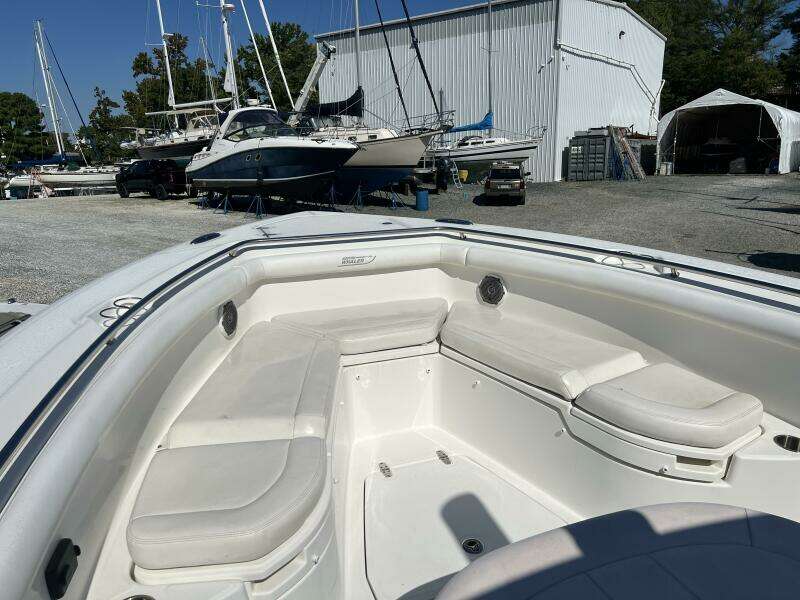 35ft Boston Whaler Yacht For Sale