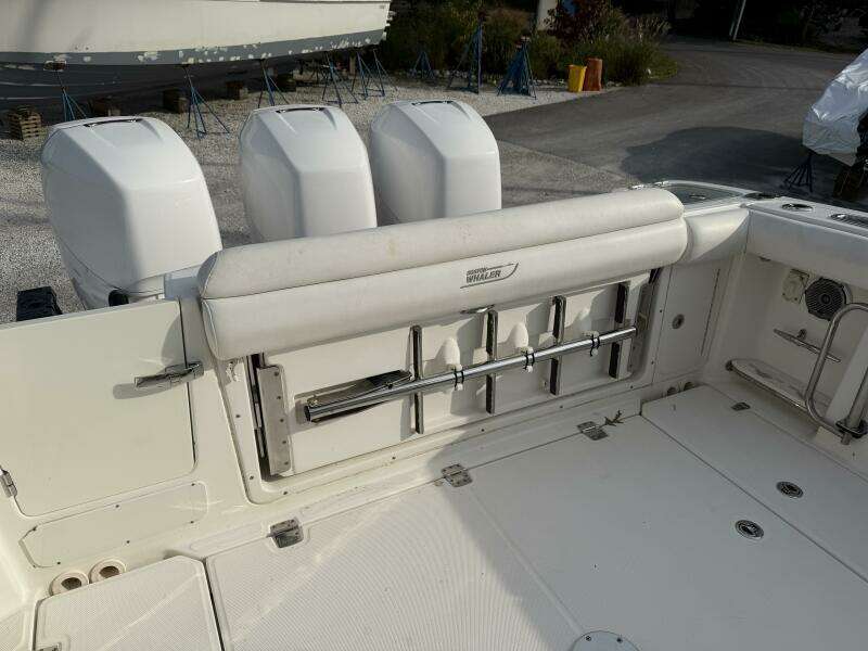 2014 Boston Whaler 350 Outrage cockpit looking from starboard side