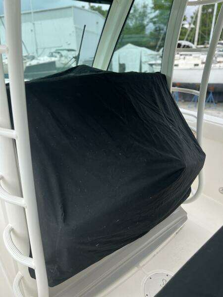 2014 Boston Whaler 350 Outrage Helm Cover