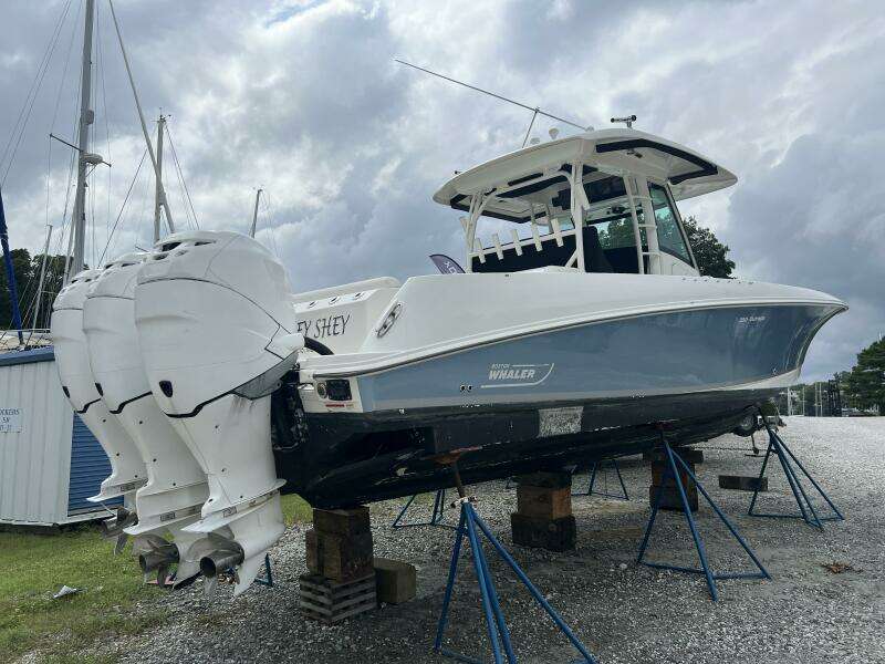 2014 Boston Whaler 350 Outrage Starboard Rear Quarter