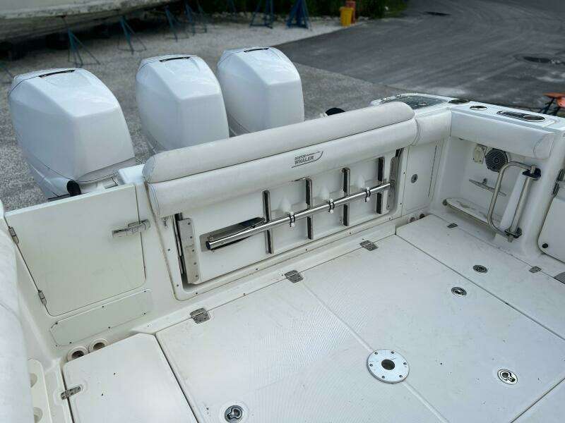 2014 Boston Whaler 350 Outrage cockpit with rear bench seat closed, looking from starboard side