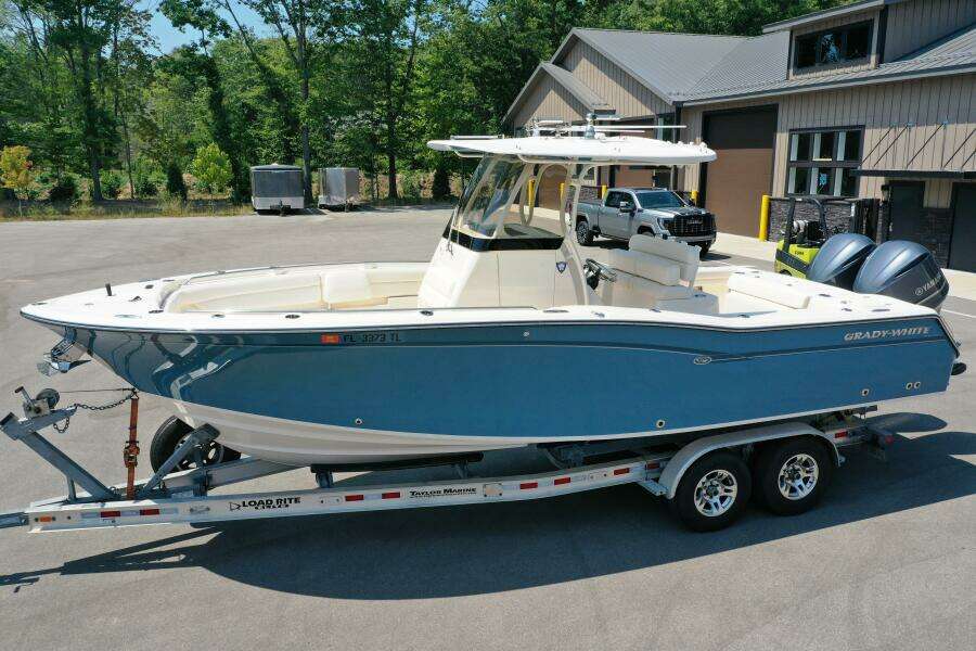 27ft Grady White Yacht For Sale