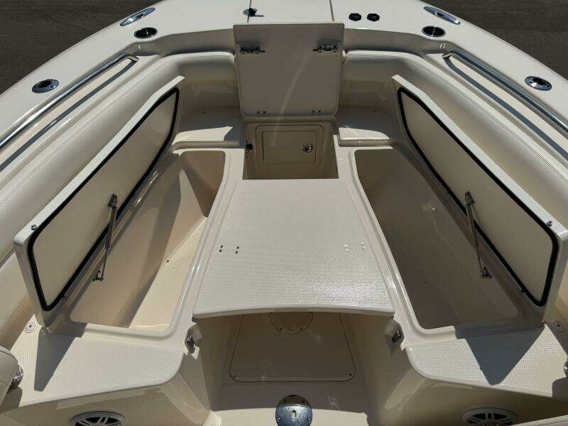 27ft Grady White Yacht For Sale