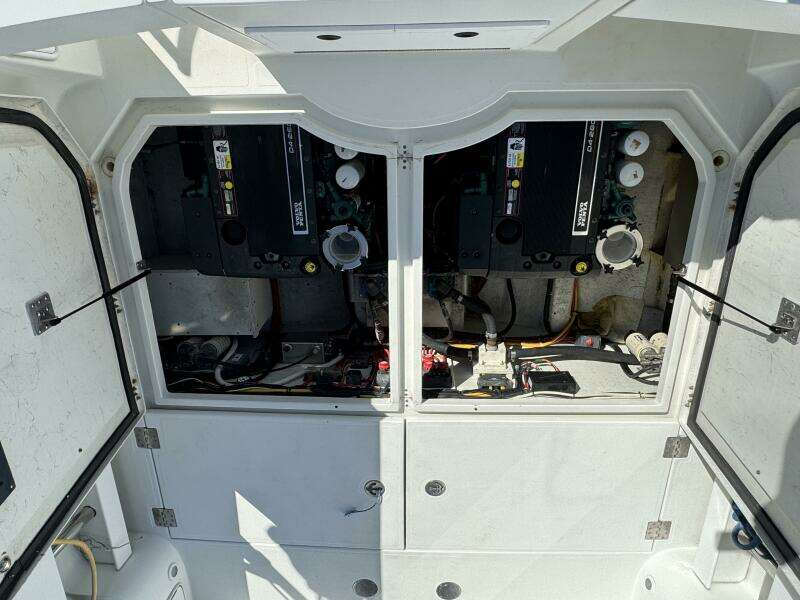 GOLDEN TROLL 30ft Ocean Sport Yacht For Sale