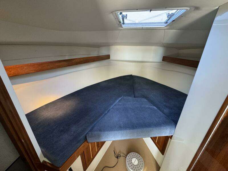 GOLDEN TROLL 30ft Ocean Sport Yacht For Sale