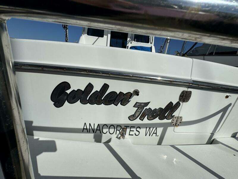 GOLDEN TROLL 30ft Ocean Sport Yacht For Sale