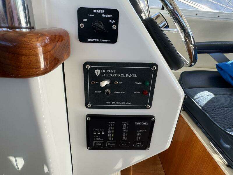 GOLDEN TROLL 30ft Ocean Sport Yacht For Sale