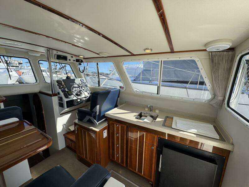 GOLDEN TROLL 30ft Ocean Sport Yacht For Sale
