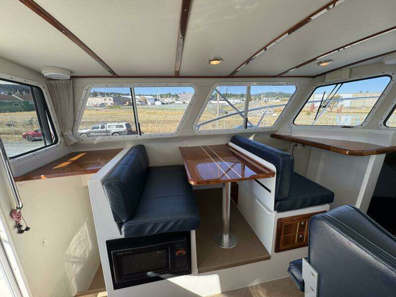 GOLDEN TROLL 30ft Ocean Sport Yacht For Sale