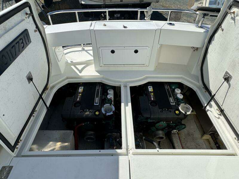 GOLDEN TROLL 30ft Ocean Sport Yacht For Sale