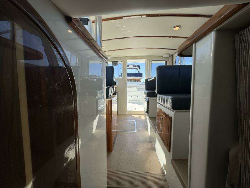 GOLDEN TROLL 30ft Ocean Sport Yacht For Sale