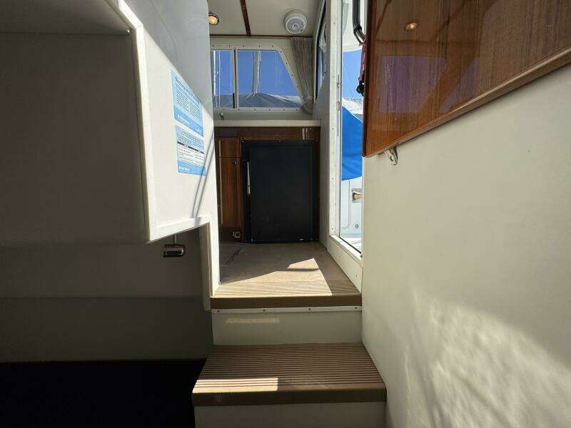 GOLDEN TROLL 30ft Ocean Sport Yacht For Sale