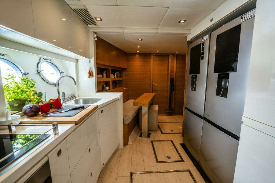 VENUS 86ft Monte Carlo Yachts Yacht For Sale