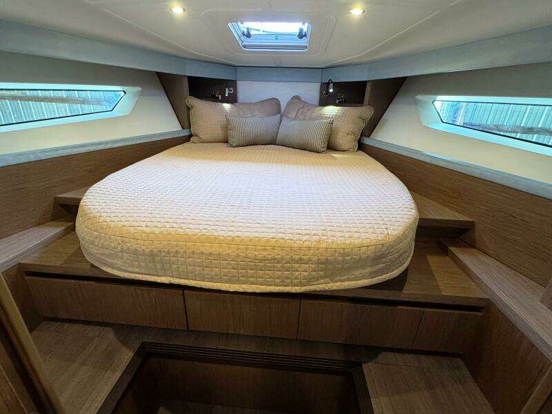 40ft Beneteau Yacht For Sale