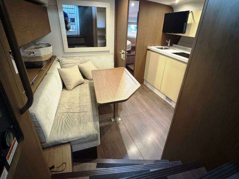 40ft Beneteau Yacht For Sale