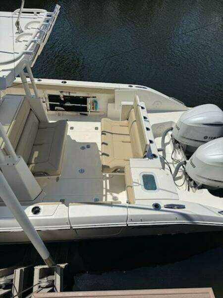 32ft Pursuit Yacht For Sale