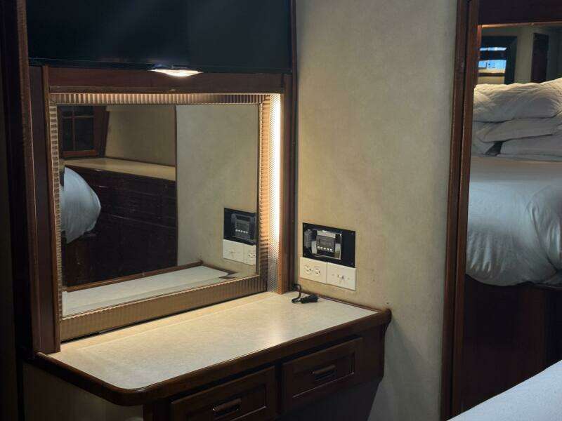 50ft Chris Craft Yacht For Sale