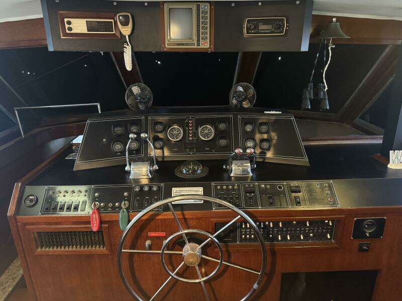 50ft Chris Craft Yacht For Sale