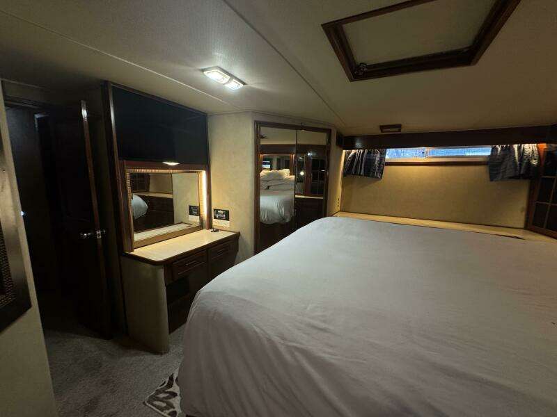 50ft Chris Craft Yacht For Sale