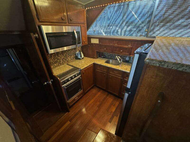 50ft Chris Craft Yacht For Sale