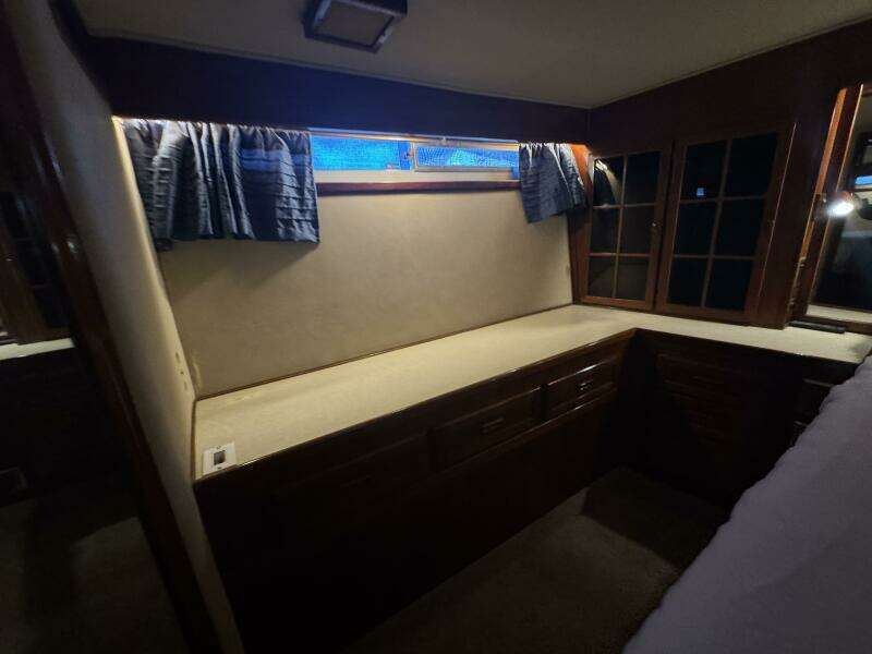 50ft Chris Craft Yacht For Sale