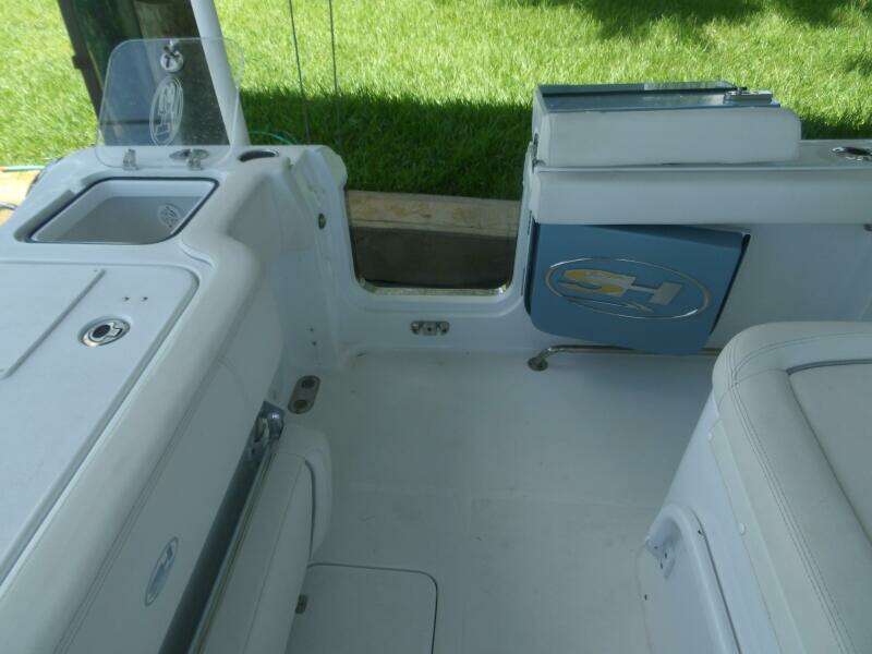 30ft Sea Hunt Yacht For Sale