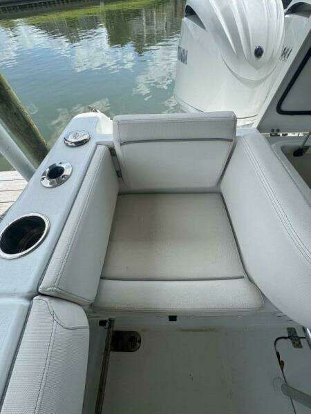 30ft Sea Hunt Yacht For Sale