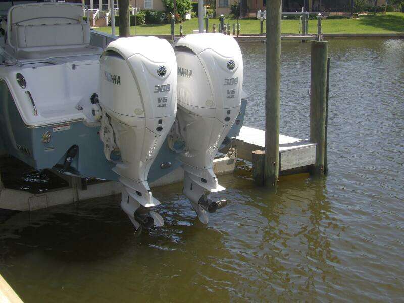 30ft Sea Hunt Yacht For Sale