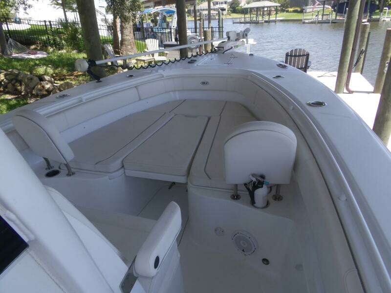 30ft Sea Hunt Yacht For Sale