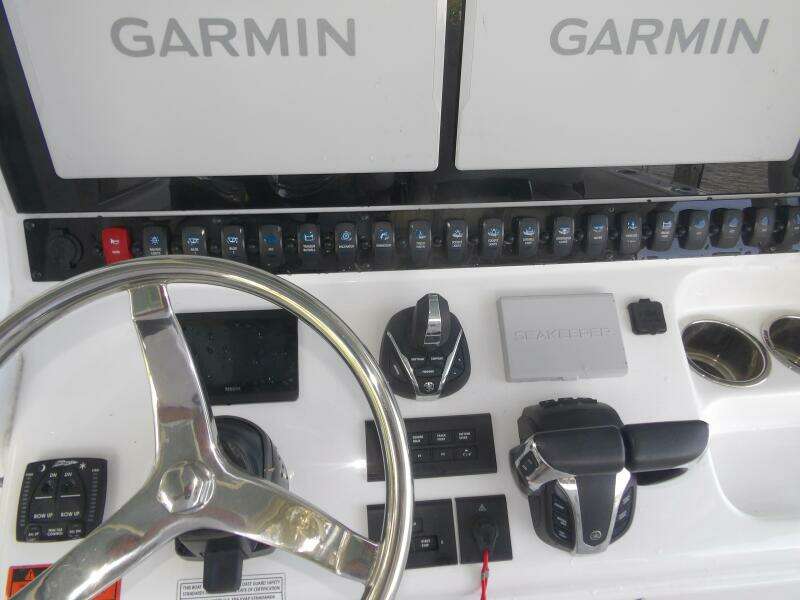 30ft Sea Hunt Yacht For Sale