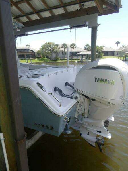 30ft Sea Hunt Yacht For Sale