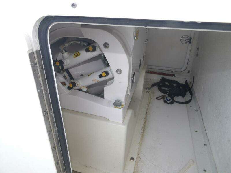30ft Sea Hunt Yacht For Sale