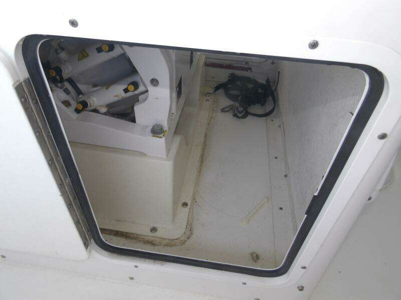 30ft Sea Hunt Yacht For Sale