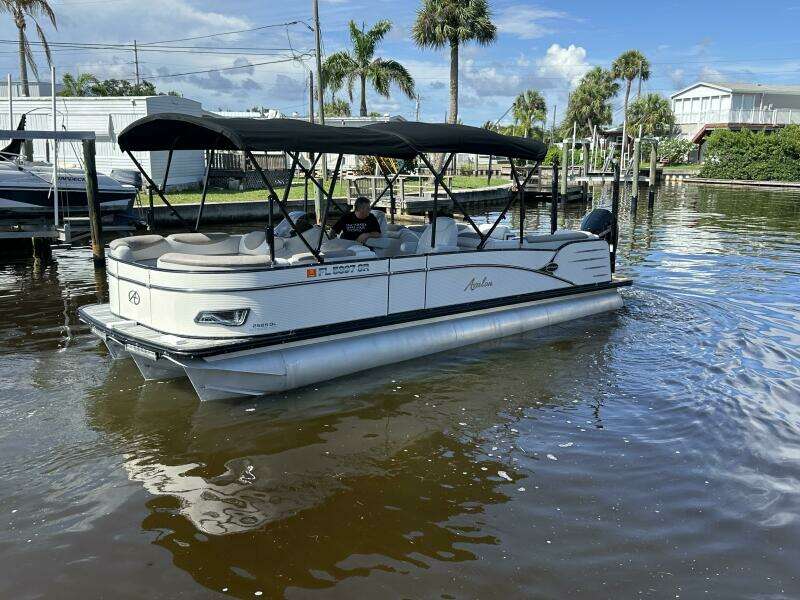 25ft Avalon Yacht For Sale