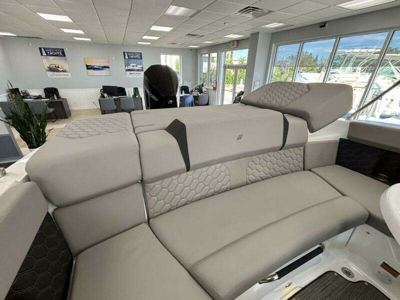 22ft Four Winns Yacht For Sale