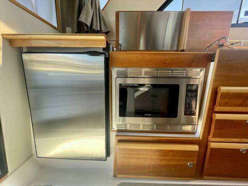 30ft Cutwater Yacht For Sale