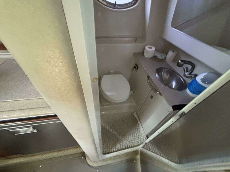 29ft Sea Ray Yacht For Sale