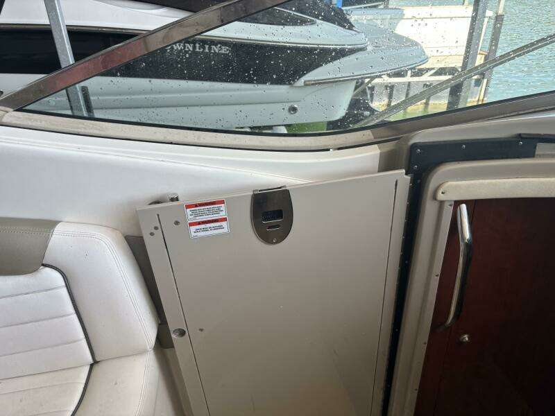 29ft Sea Ray Yacht For Sale
