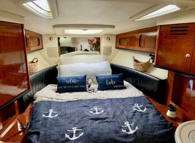 29ft Sea Ray Yacht For Sale