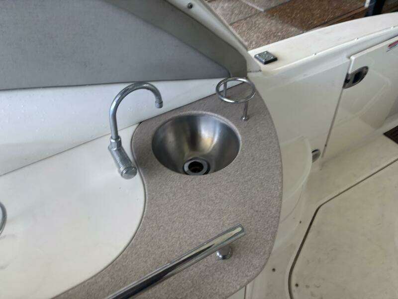 29ft Sea Ray Yacht For Sale