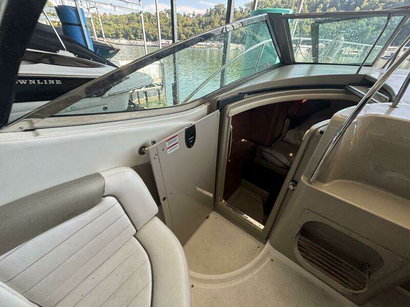 29ft Sea Ray Yacht For Sale