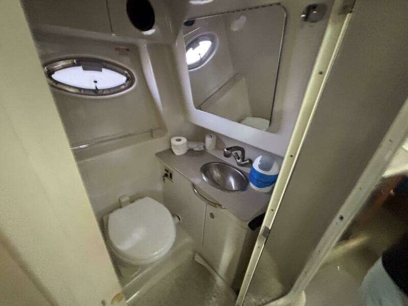 29ft Sea Ray Yacht For Sale