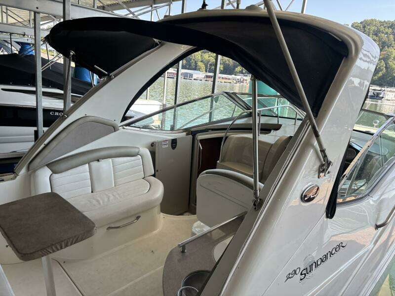29ft Sea Ray Yacht For Sale