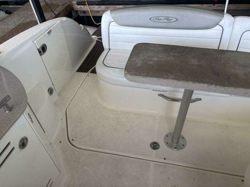 29ft Sea Ray Yacht For Sale