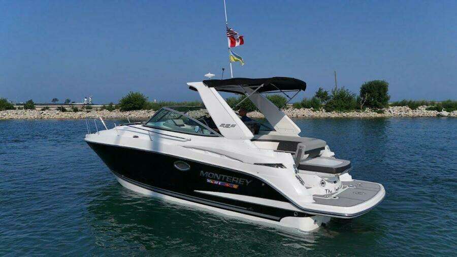 29ft Monterey Yacht For Sale