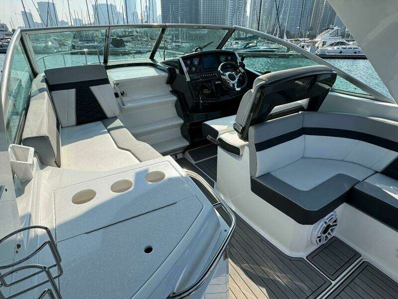 29ft Monterey Yacht For Sale