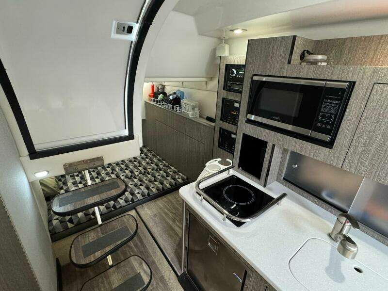 29ft Monterey Yacht For Sale