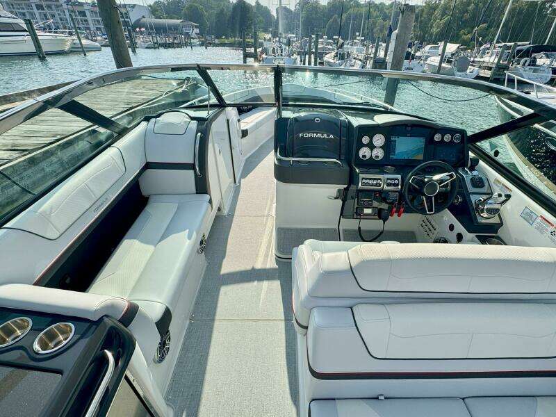 35ft Formula Yacht For Sale